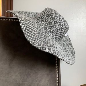 Old navy women’s beach hat